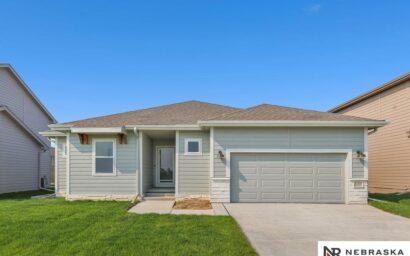 21310 Karen Street, Elkhorn NE 68022