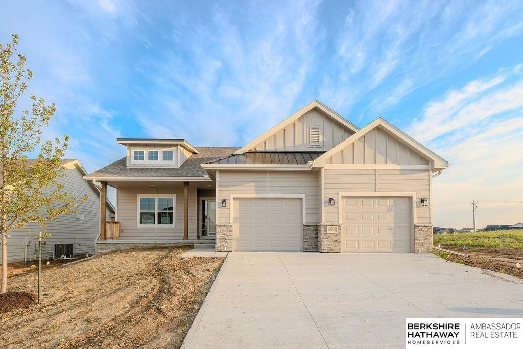 18407 SAGE Street, Omaha NE 68136
