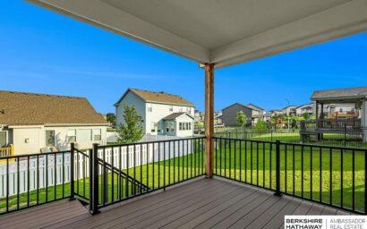 9613 S 184 Street, Omaha NE 68136