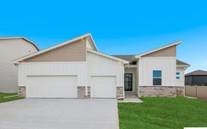 4509 S 213TH Street, Elkhorn NE 68022