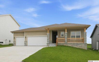 18410 Palisades Drive, Omaha NE 68136