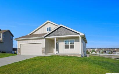 10525 S 113th Street, Papillion NE 68046